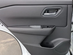 Nissan Rogue SV FWD 2026