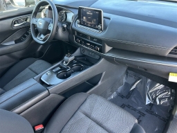 Nissan Rogue SV FWD 2026