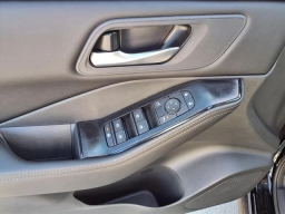 Nissan Rogue SV FWD 2026