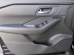 Nissan Rogue SV FWD 2026