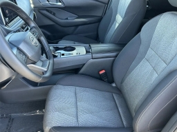 Nissan Rogue SV FWD 2026