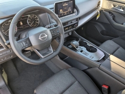 Nissan Rogue SV FWD 2026