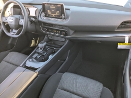 Nissan Rogue SV FWD 2026