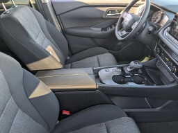 Nissan Rogue SV FWD 2026