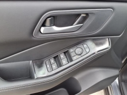 Nissan Rogue SV FWD 2026