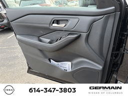 Nissan Rogue Dark Armor AWD 2026