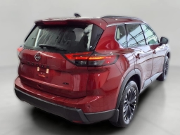 Nissan Rogue Dark Armor AWD 2026