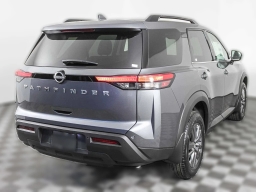 Nissan Pathfinder SV 2WD 2025