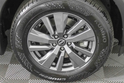 Nissan Pathfinder SV 2WD 2025