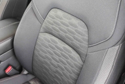 Nissan Pathfinder SV 2WD 2025