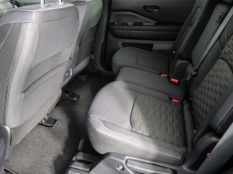 Nissan Pathfinder SV 2WD 2025