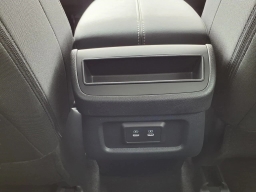 Nissan Pathfinder SV 4WD 2026