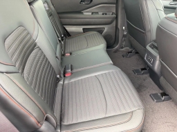 Nissan Pathfinder Rock Creek 4WD 2026