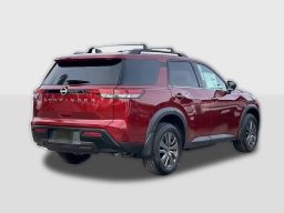Nissan Pathfinder SV 2WD 2026