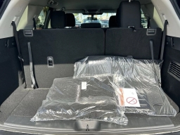 Nissan Pathfinder SV 2WD 2026