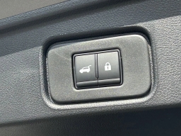 Nissan Pathfinder SV 2WD 2026