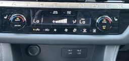 Nissan Pathfinder SV 2WD 2026
