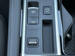 Nissan Pathfinder SV 2WD 2026