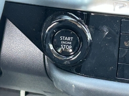 Nissan Pathfinder SV 2WD 2026