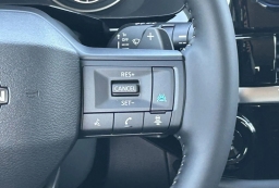 Nissan Pathfinder SV 2WD 2026