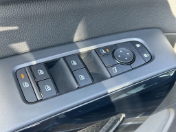 Nissan Pathfinder SV 2WD 2026