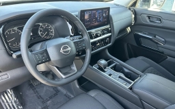 Nissan Pathfinder SV 2WD 2026