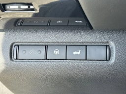 Nissan Pathfinder SV 2WD 2026