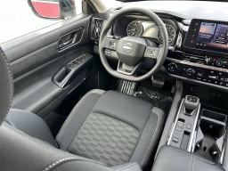 Nissan Pathfinder SV 2WD 2026