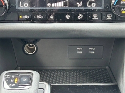 Nissan Pathfinder SV 2WD 2026