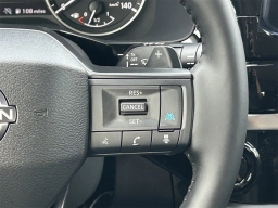 Nissan Pathfinder SV 2WD 2026