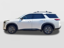 Nissan Pathfinder SV 2WD 2026