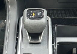 Nissan Pathfinder SV 2WD 2026