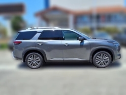 Nissan Pathfinder SL 2WD 2025