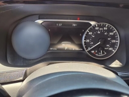 Nissan Pathfinder SL 2WD 2025