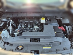 Nissan Pathfinder SL 2WD 2025