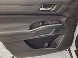 Nissan Pathfinder SL 4WD 2026