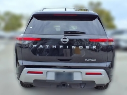 Nissan Pathfinder Platinum 2WD 2025