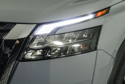 Nissan Pathfinder Platinum 2WD 2025