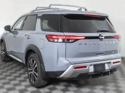 Nissan Pathfinder Platinum 2WD 2025