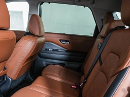 Nissan Pathfinder Platinum 2WD 2025