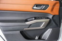 Nissan Pathfinder Platinum 2WD 2025