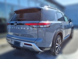 Nissan Pathfinder Platinum 2WD 2025