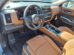 Nissan Pathfinder Platinum 2WD 2025