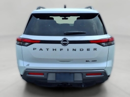 Nissan Pathfinder Platinum 4WD 2026