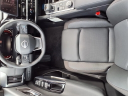 Nissan Pathfinder Platinum 4WD 2026