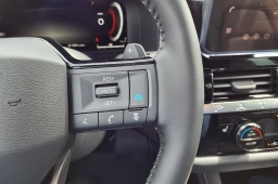 Nissan Pathfinder Platinum 4WD 2026