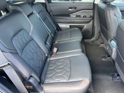 Nissan Pathfinder Platinum 2WD 2026