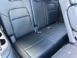 Nissan Pathfinder Platinum 2WD 2026
