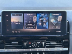 Nissan Pathfinder Platinum 2WD 2026