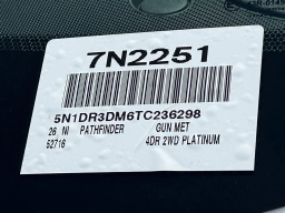 Nissan Pathfinder Platinum 2WD 2026